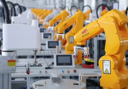 青島工業(yè)機器人培訓與自動化設備服務 開啟智能制造新時代